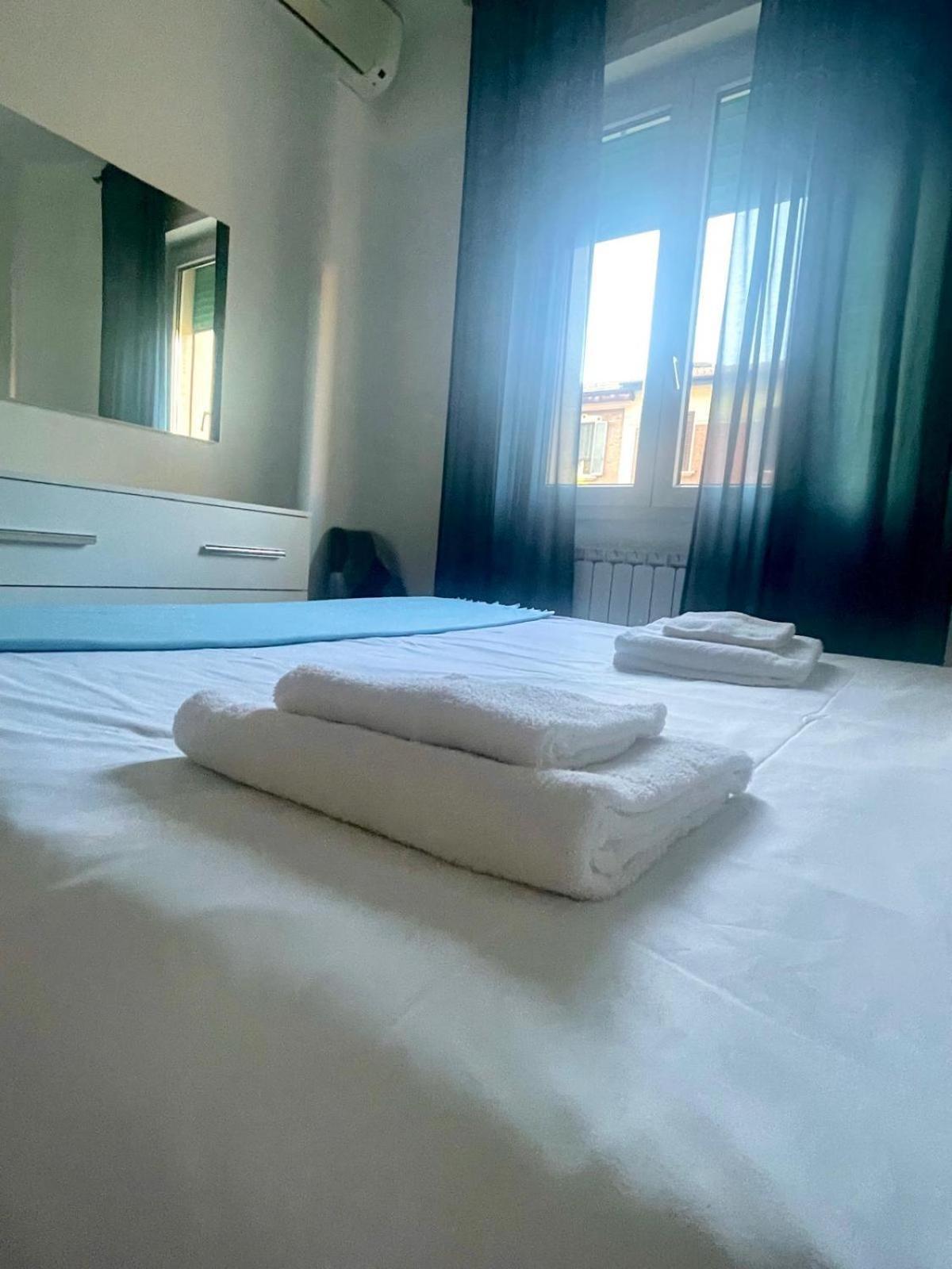 15 - Tourist House Bologna Primaticcio - Self Check-In Apartamento Exterior foto